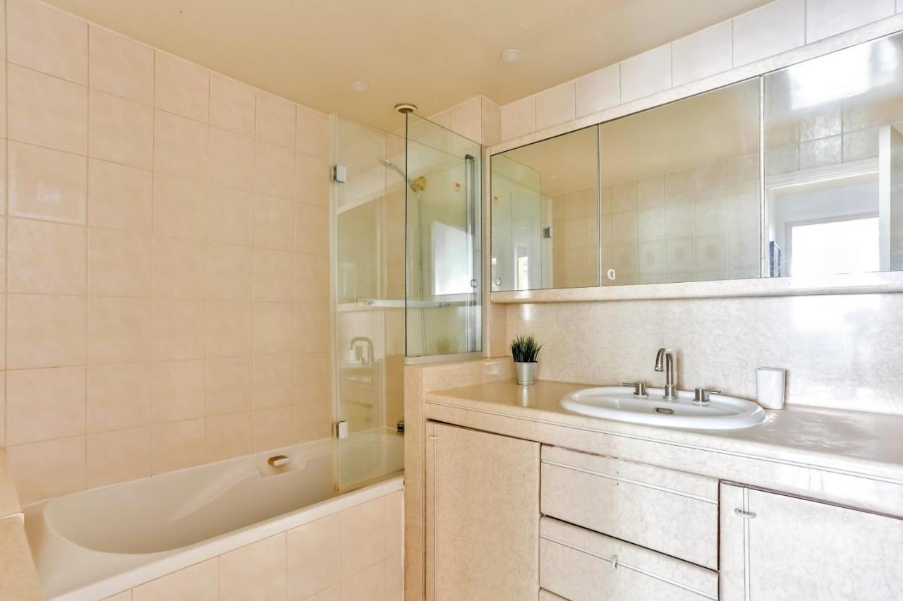 Appartement Quartier Arc De Triomphe Free Netflix 파리 외부 사진